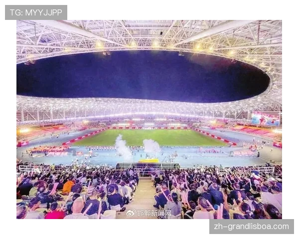 邯郸U18足球决赛惊现绝杀瞬间全场沸腾少年球员相拥欢庆荣耀时刻