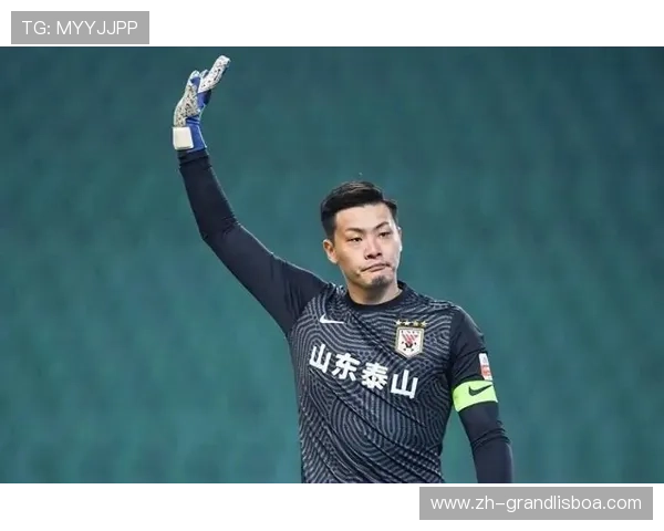 门将出击时机选择判断 王大雷方镜淇等经验门将处理球方式不同